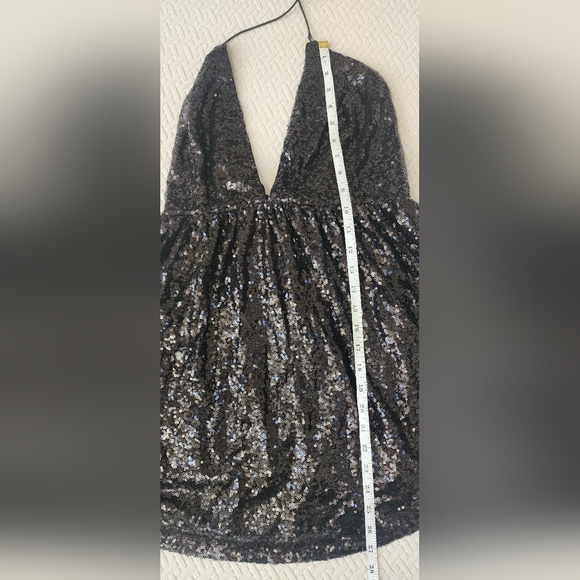 Tobi Black Sequins Mini Dress in Medium! - Picture 8 of 9